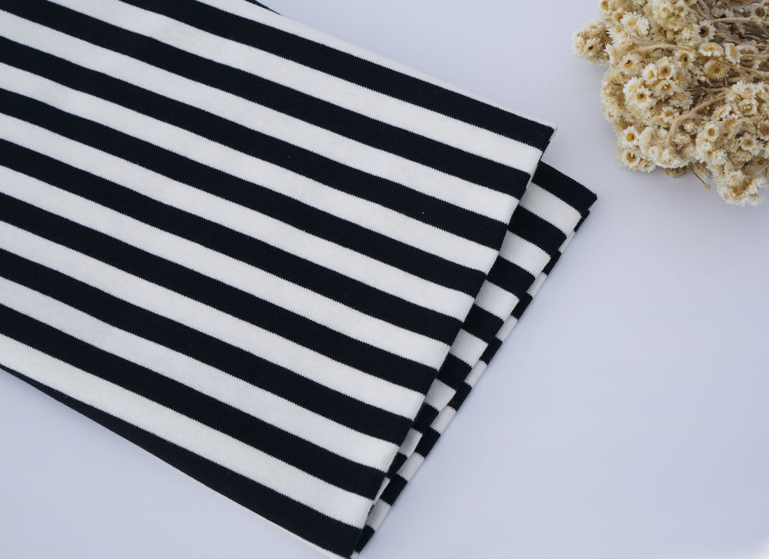 Anti-Wrinkle And Comfortable Skin-Friendly Striped Knit Fabric For Leisure Wear